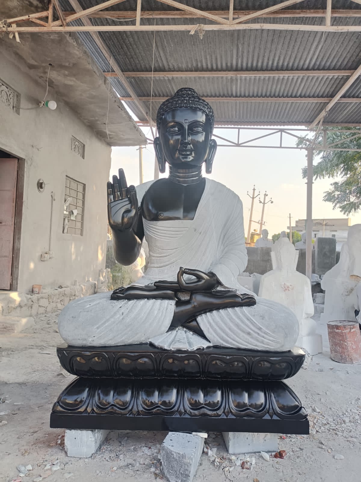 Handcrafted Black Marble Buddha Statue – Premium Stone Sculpture